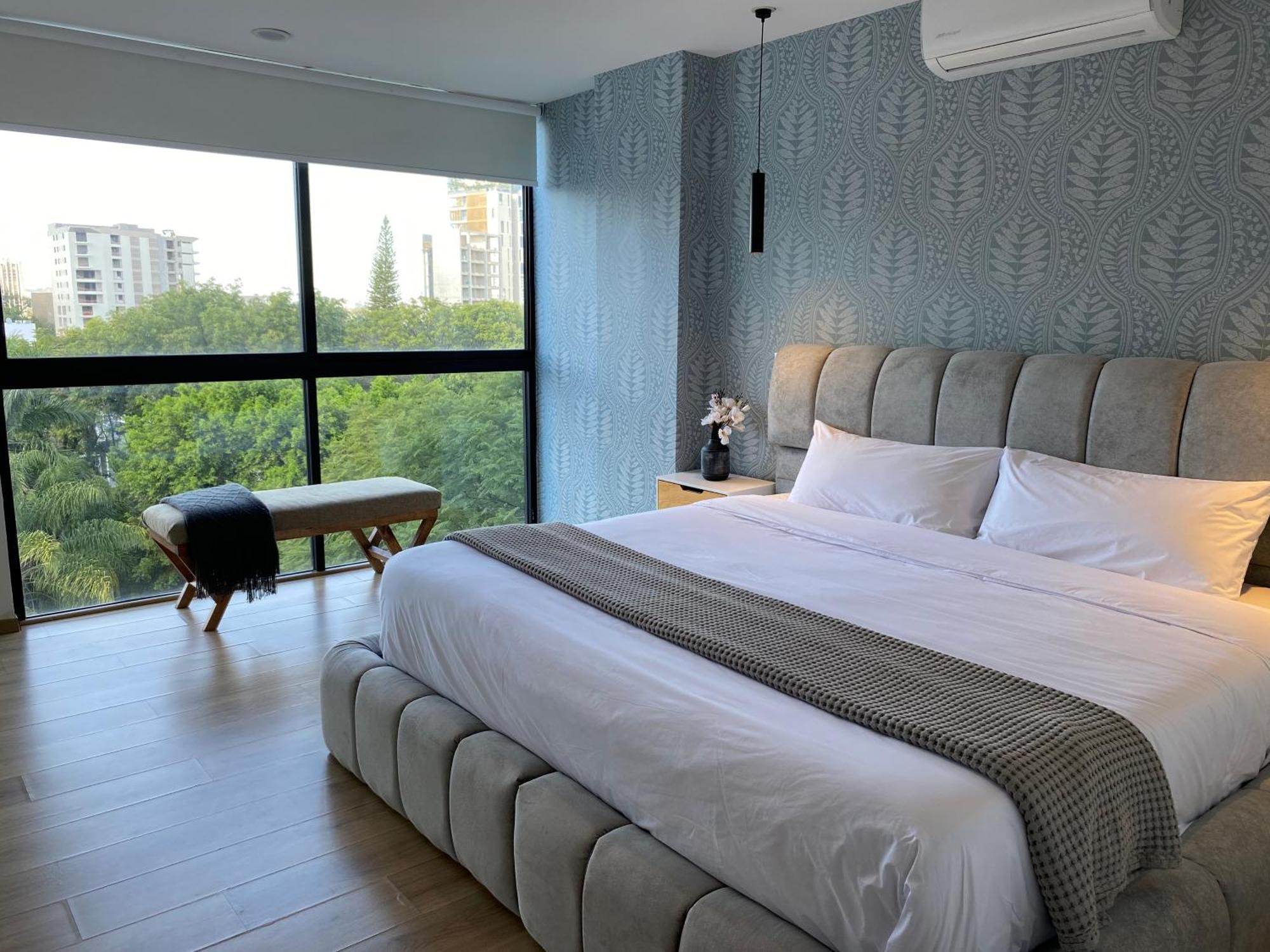 Dreamhaus Guadalajara Country Club Aparthotel Екстериор снимка