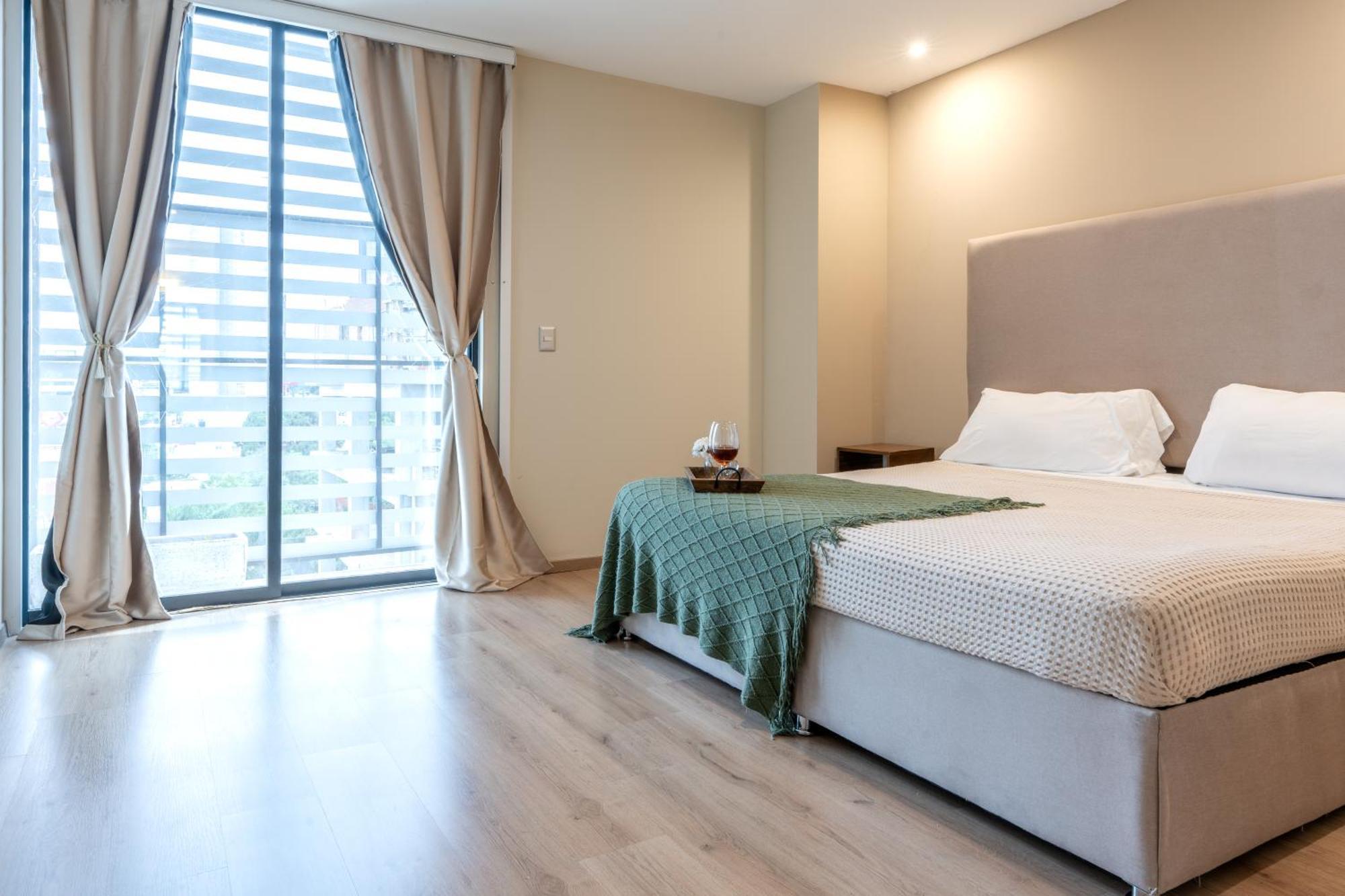 Dreamhaus Guadalajara Country Club Aparthotel Екстериор снимка
